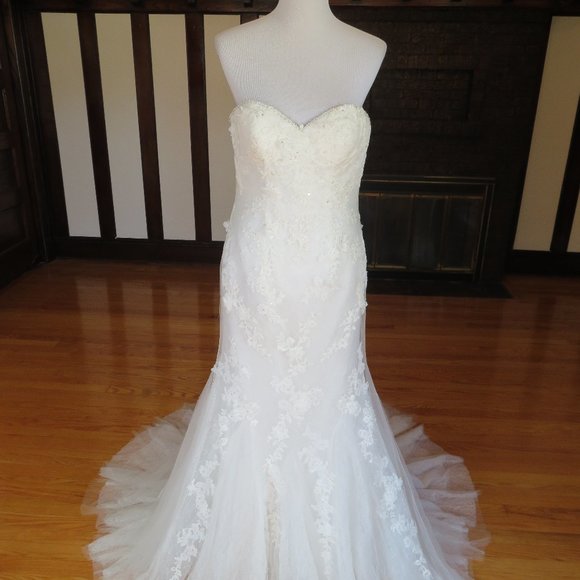 La Sposa by Pronovias Wedding Dress Rochelle - Picture 4 of 13